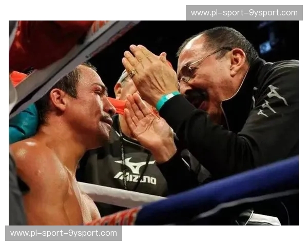 拳坛之巅的冰与火之歌：马奎兹与迪亚兹，那场被时光铭记的暴力美学